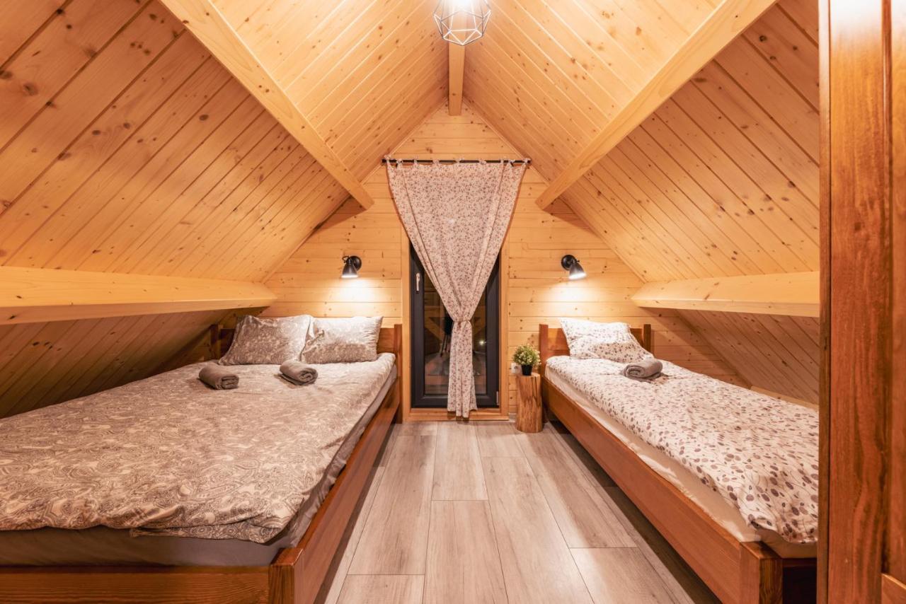 Chaty Skwirutowe Wzgorze - Domki Caloroczne Солина Экстерьер фото