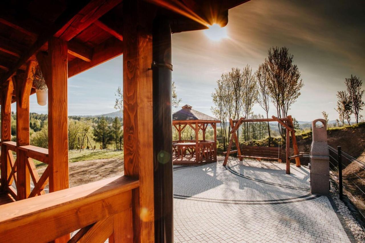 Chaty Skwirutowe Wzgorze - Domki Caloroczne Солина Экстерьер фото